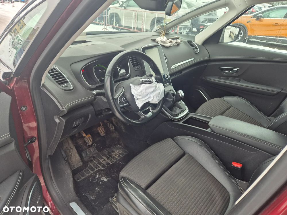 Renault Grand Scenic BLUE dCi 120 BOSE EDITION - 11