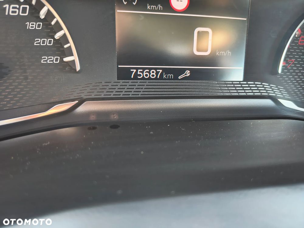 Peugeot 2008 BlueHDi 110 Active - 25