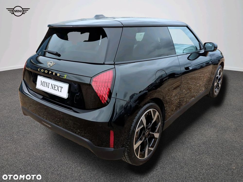 MINI Cooper SE 54.2kWh Linia Favoured - 6