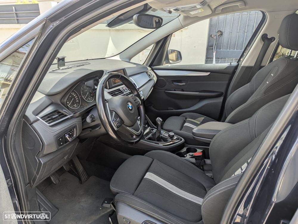 BMW 214 Gran Tourer d 7L - 12