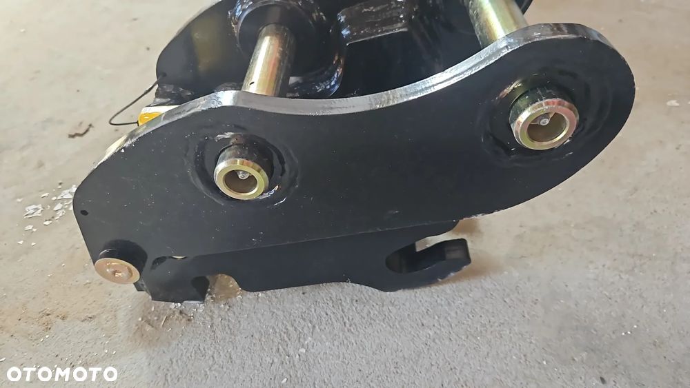 Nowe szybkozłącze oryginalne Takeuchi JCB Volvo Kubota Rhinox 30mm 2t do koparki koparka - 4