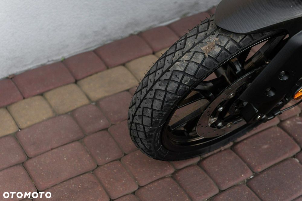 Yamaha MT - 7