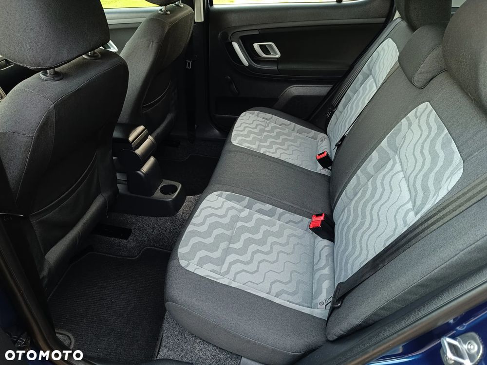 Skoda Fabia 1.4 16V Ambition Plus - 8