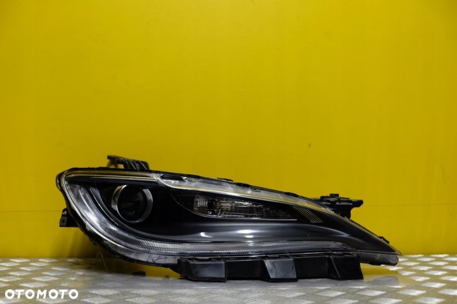 CHRYSLER 200 2015- REFLEKTOR LAMPA PRAWA PRZÓD USA - 1