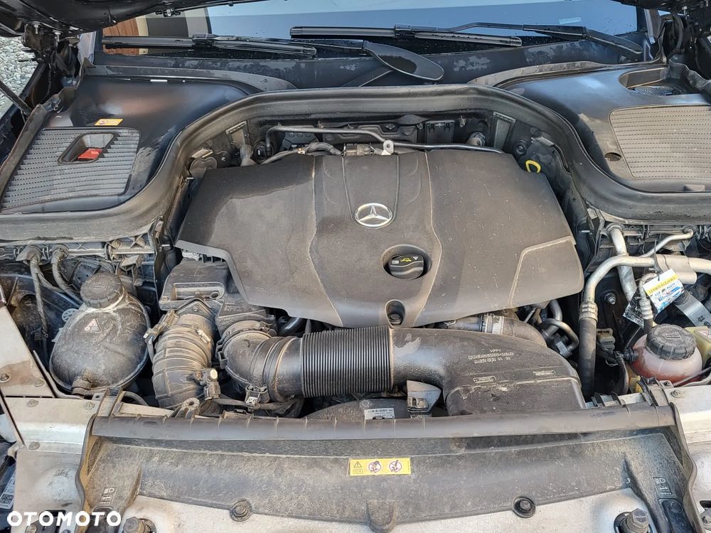 Mercedes-Benz GLC - 22