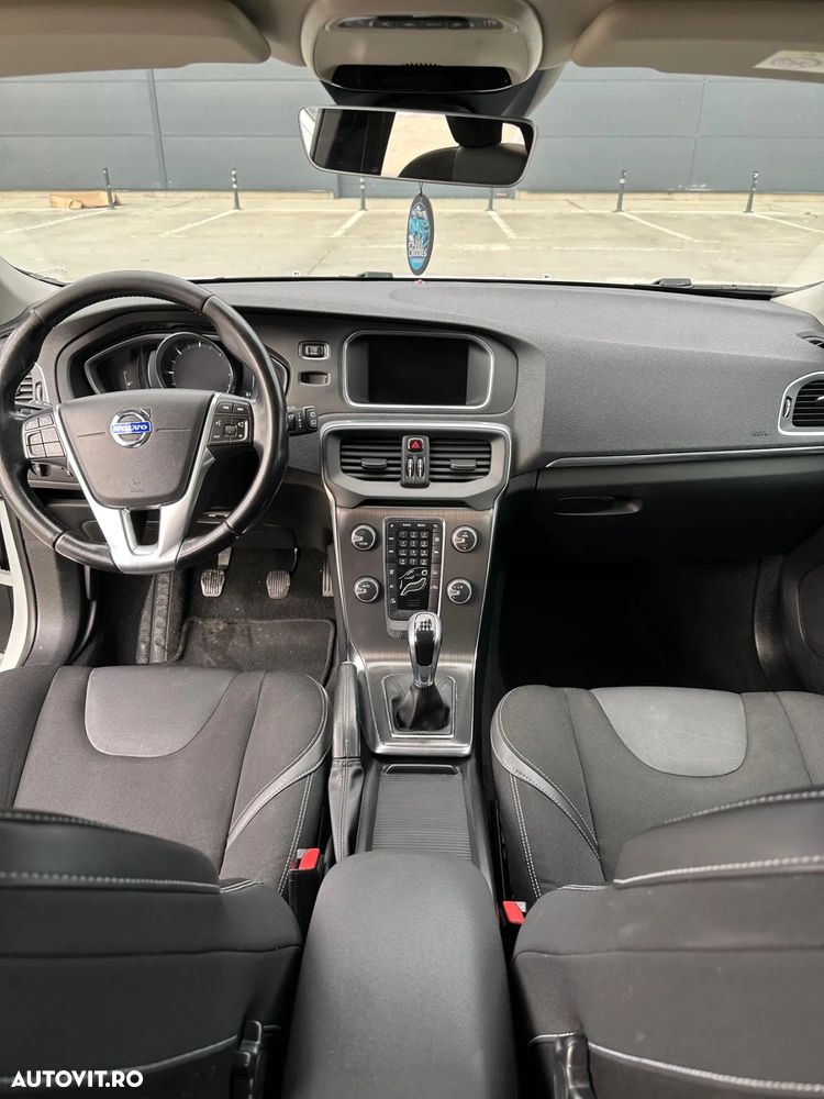 Volvo V40 D4 Inscription - 7