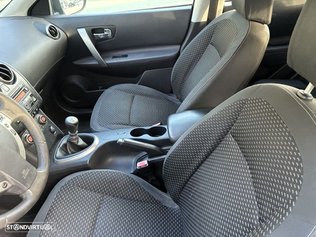 Nissan Qashqai 1.5 dCi Visia AC - 16
