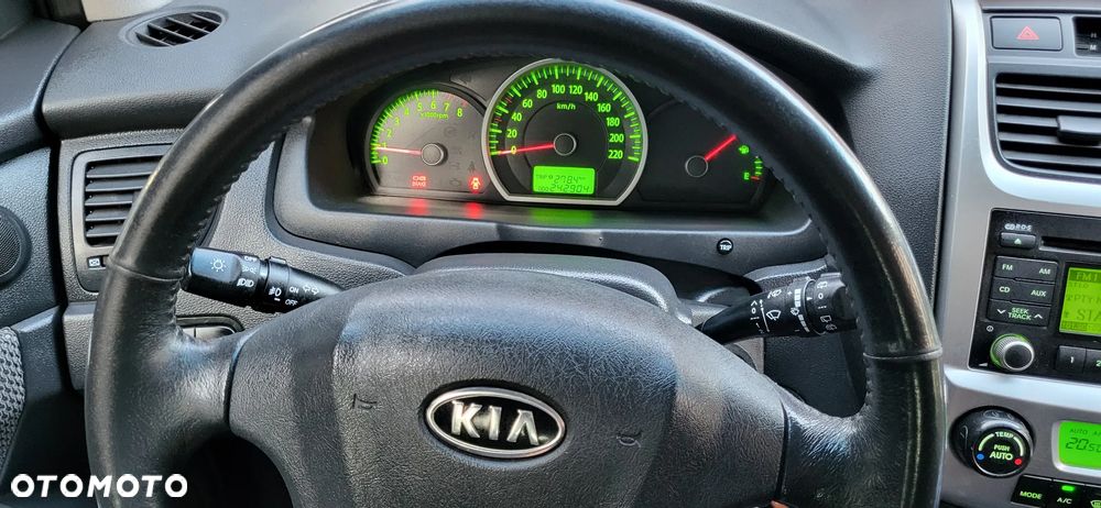 Kia Sportage 2.0 Expedition + - 16