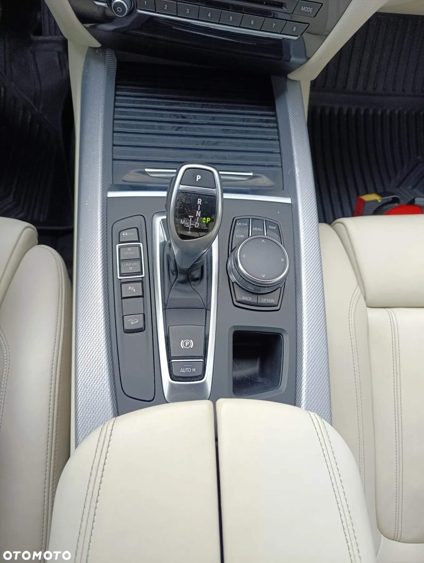 BMW X5 xDrive40d - 11