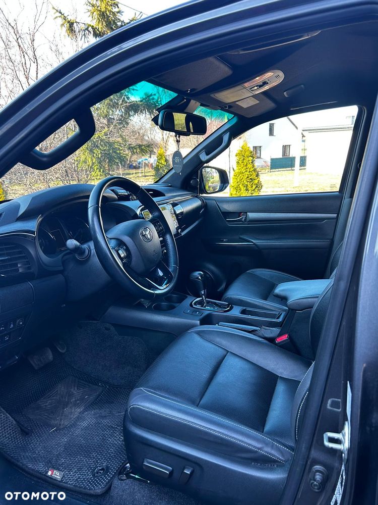 Toyota Hilux 2.8 D-4D Double Cab Invincible 4x4 - 10