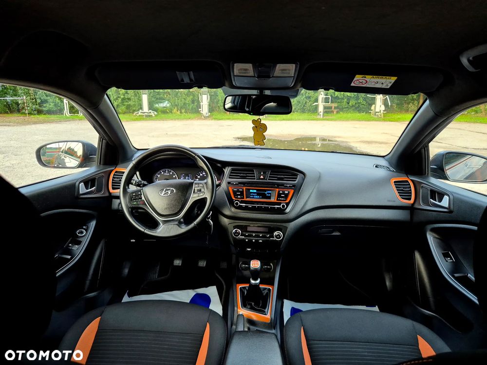 Hyundai i20 1.2 Intro Edition - 29