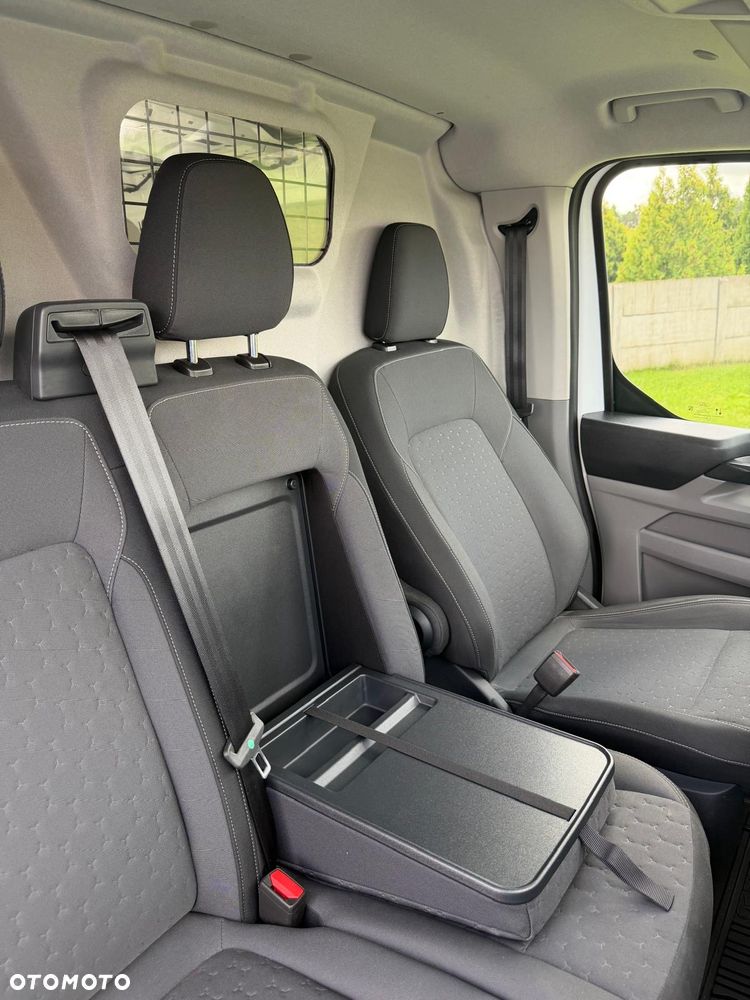 Ford TRANSIT CUSTOM - 31