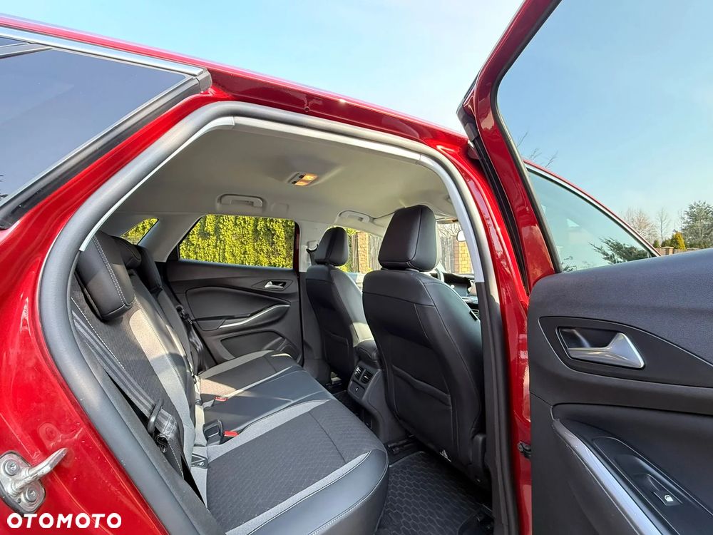 Opel Grandland X 1.2 T GPF Design&Tech S&S - 33