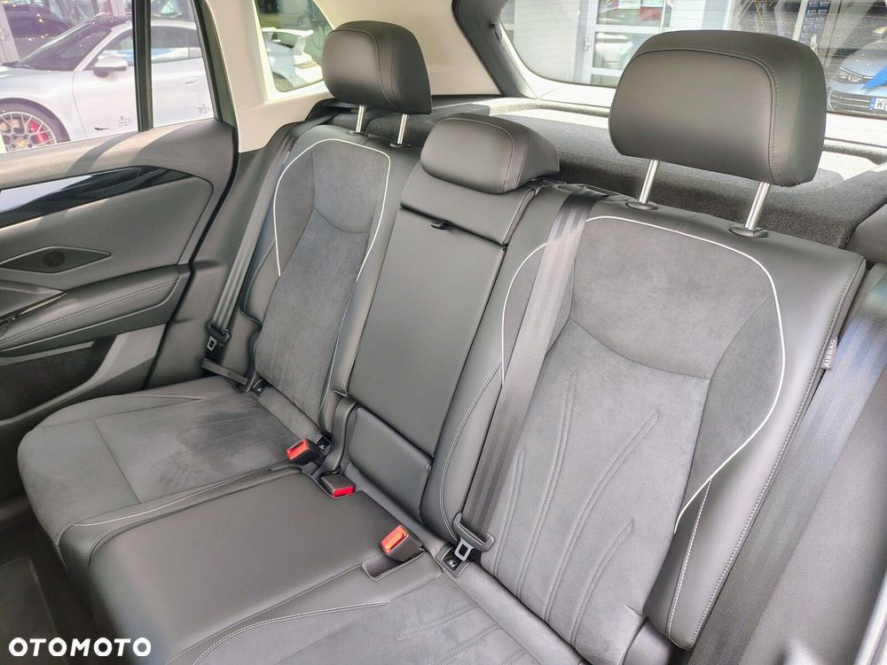 Volkswagen Tiguan - 24