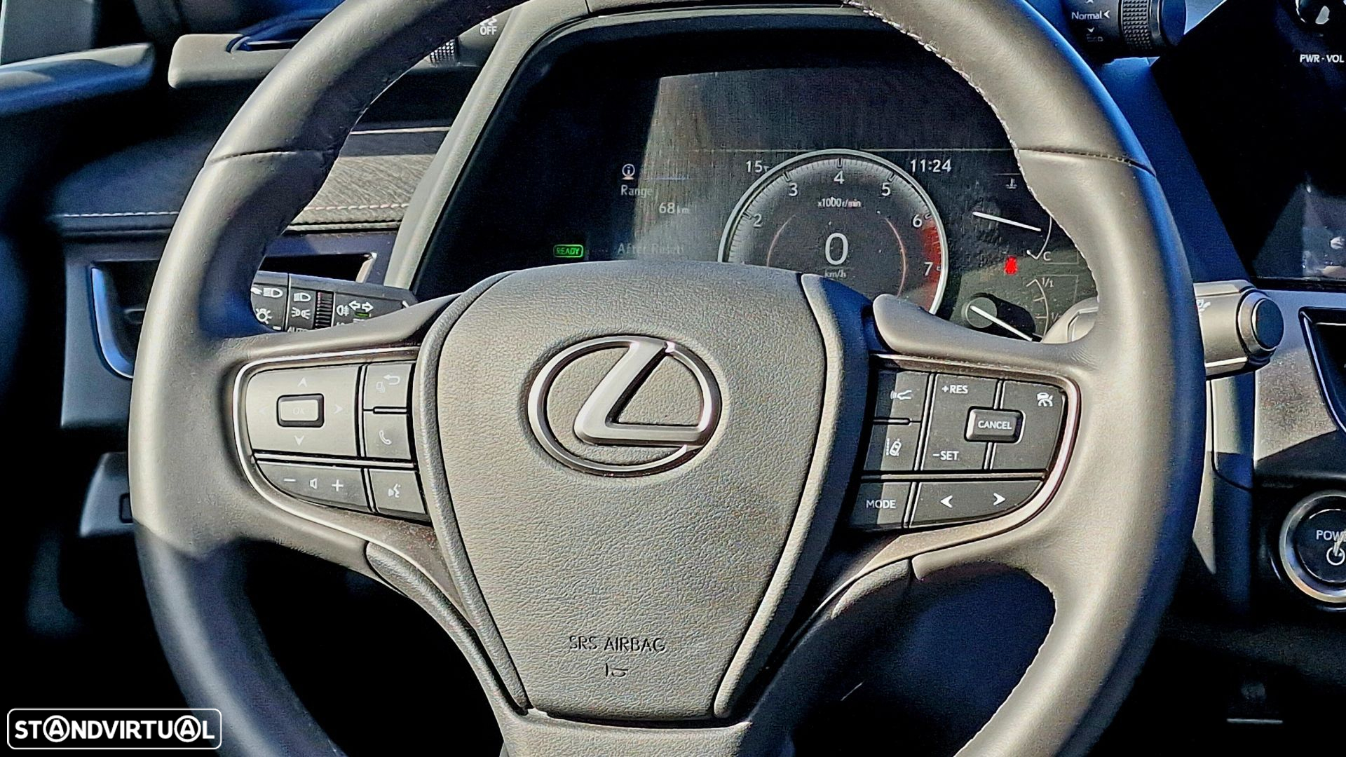 Lexus UX 250h Sport (Ecrã 12.3) - 13