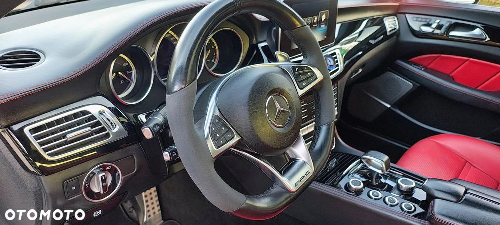 Mercedes-Benz CLS 63 AMG 4-Matic - 30