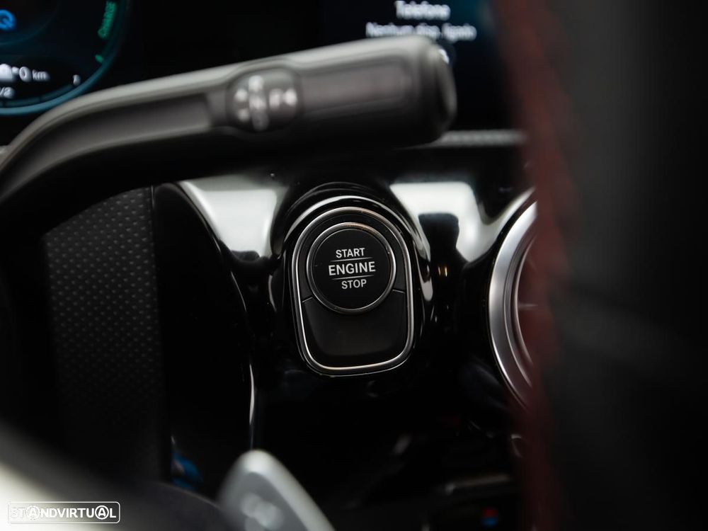 Mercedes-Benz CLA 250 e Shooting Brake AMG Line - 20