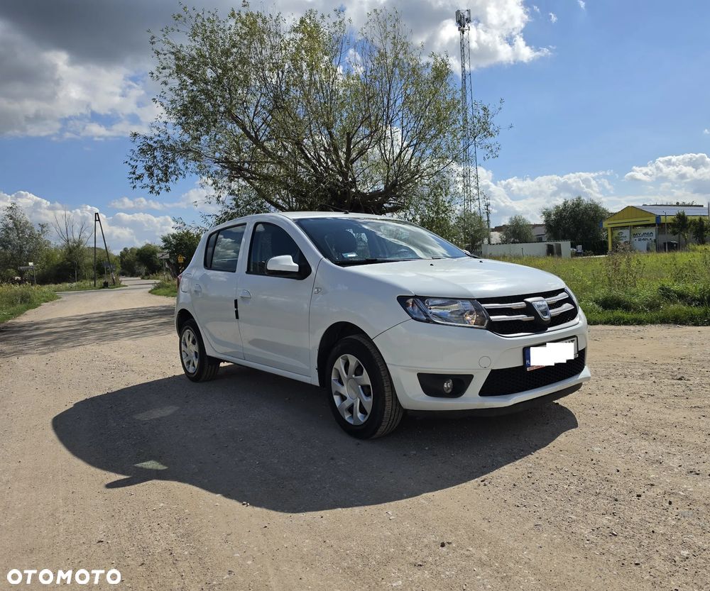 Dacia Sandero 1.2 16V Laureate EU6 - 9
