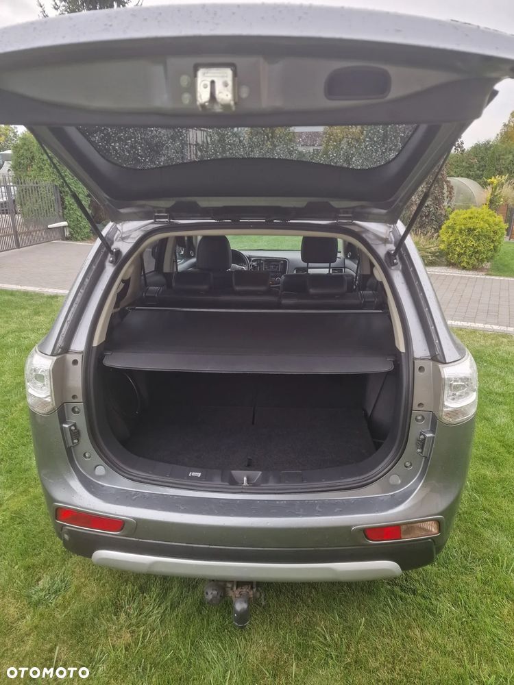 Mitsubishi Outlander 2.2 DID Intense + - 5