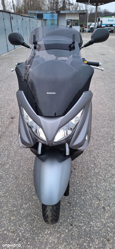 Suzuki Burgman - 20