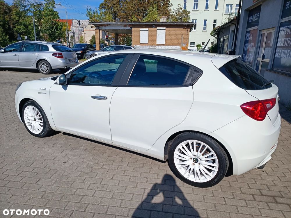 Alfa Romeo Giulietta 1.4 TB 16V Multiair - 4