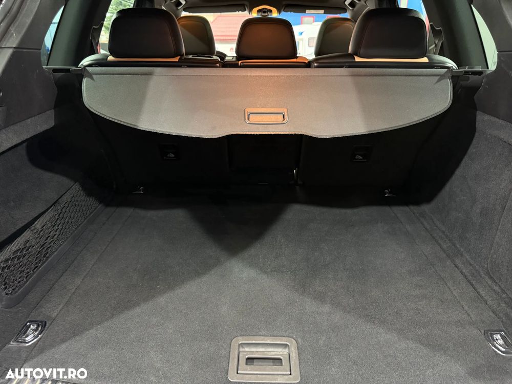Porsche Cayenne 3.0 L - 10