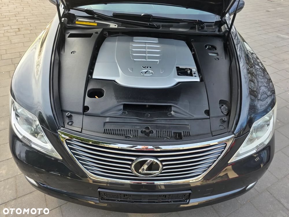 Lexus LS - 35