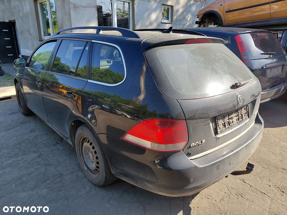 Na części: Volkswagen Golf  Rok 2009 Pojemność 1896 Moc 77 kw Diesel - 6