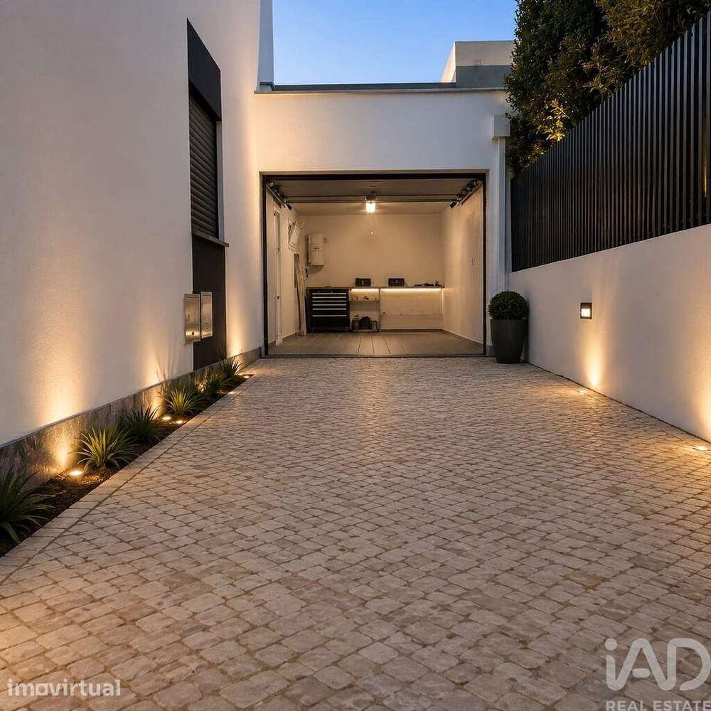 Moradia isolada T4 em Charneca de Caparica e Sobreda de 190 m2 - Grande imagem: 5/39