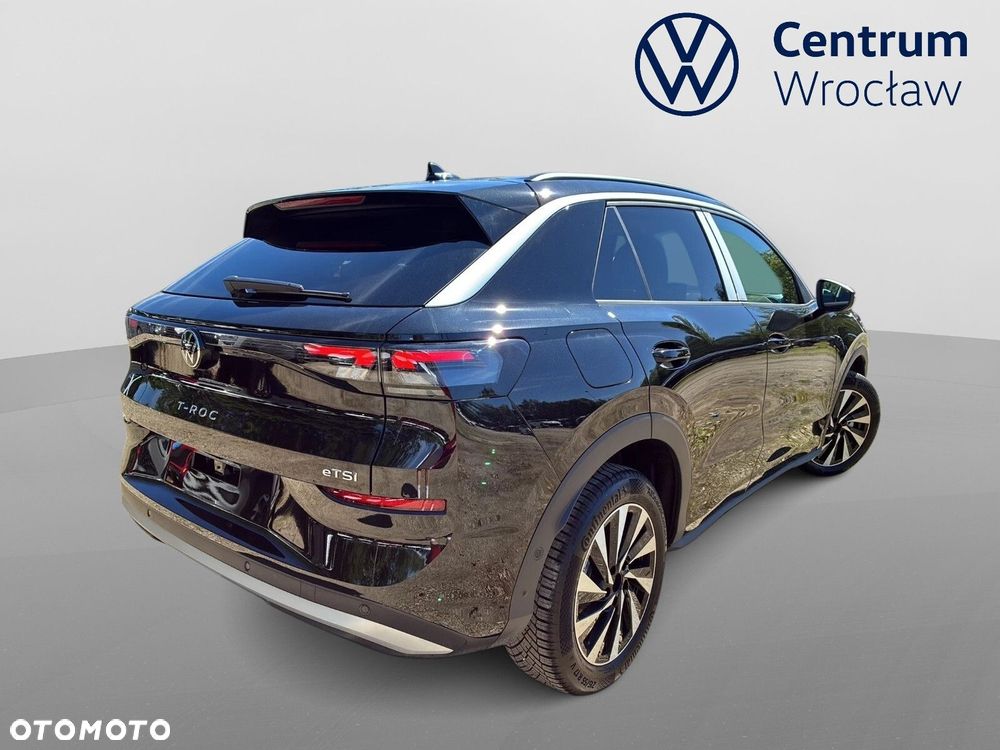Volkswagen T-Roc - 3