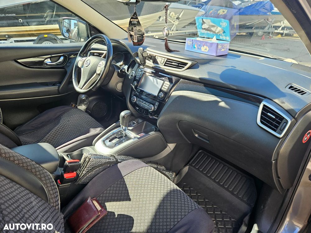 Nissan Qashqai 1.6 DCI Xtronic TEKNA+ - 6