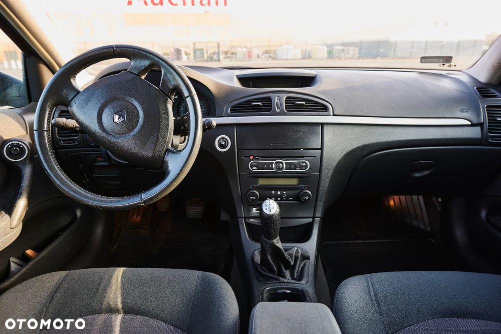 Renault Laguna 2.0 16V Expression - 6