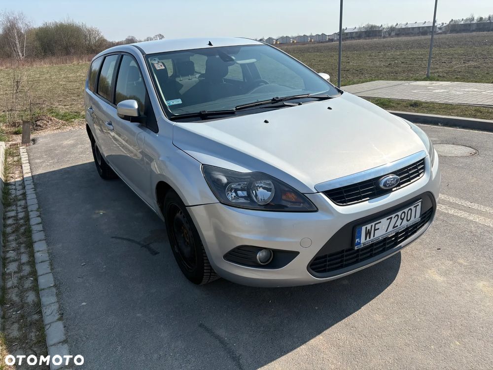 Ford Focus 1.6 Ambiente - 1