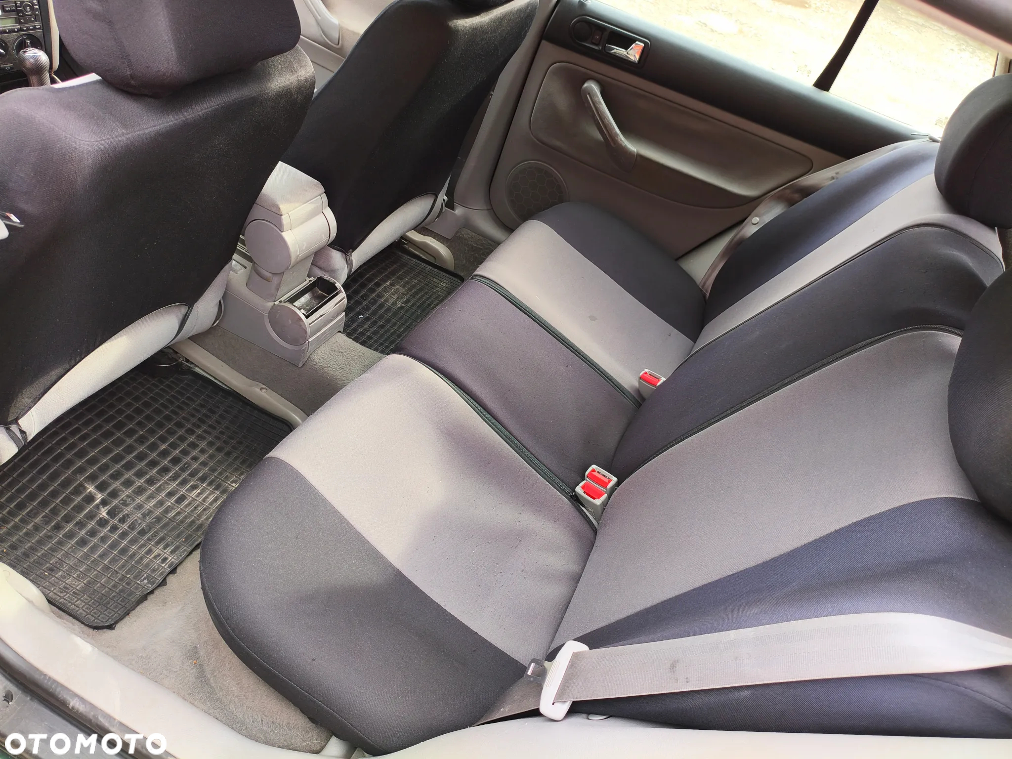 Volkswagen Golf IV 1.8 Comfortline - 21