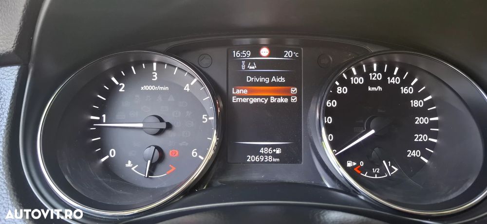Nissan Qashqai 1.5 DCI Start/Stop Tekna - 29
