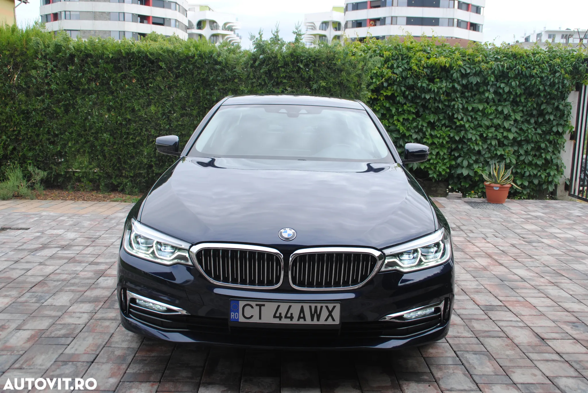 BMW Seria 5 520i AT - 2