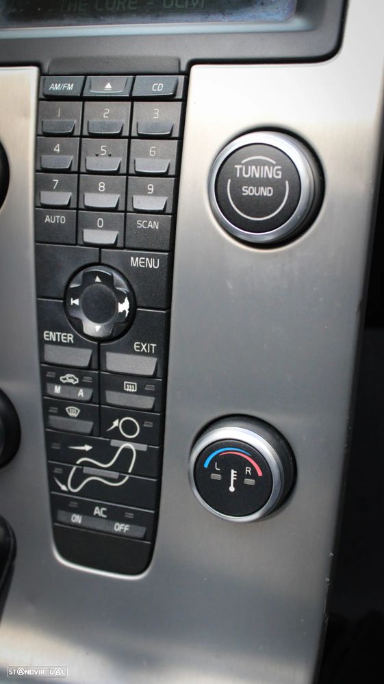 Volvo C70 2.4 D5 Summum Geartronic - 23