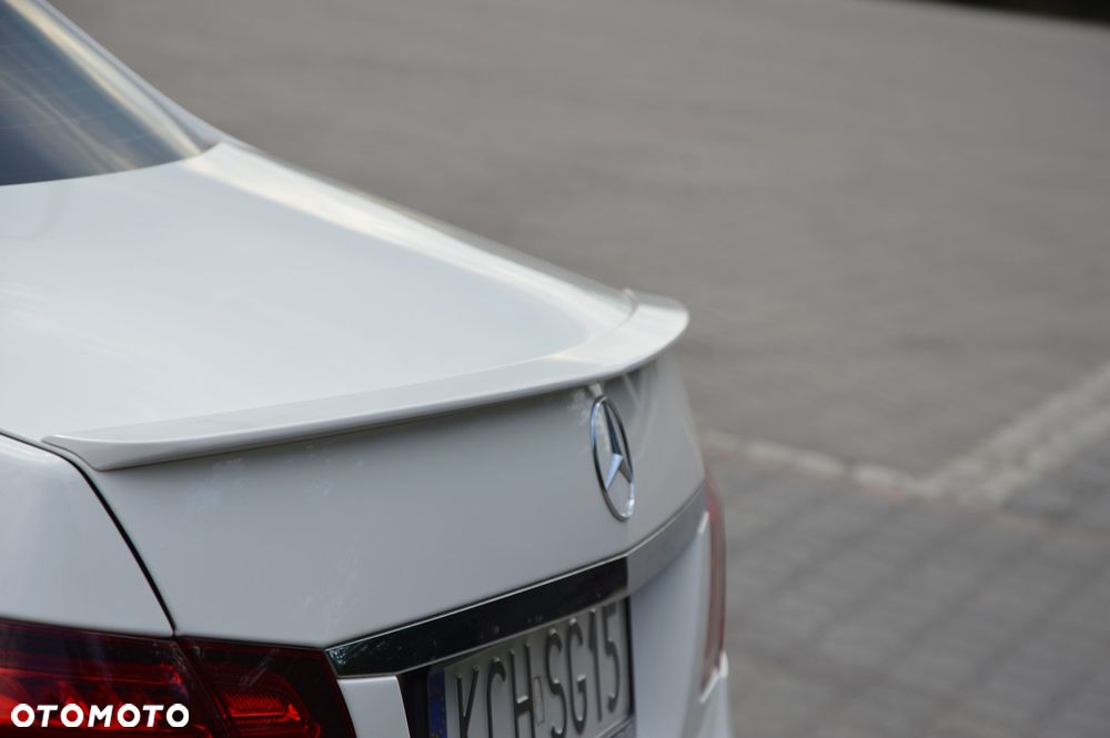 Mercedes-Benz Klasa E 200 7G-TRONIC Elegance - 15