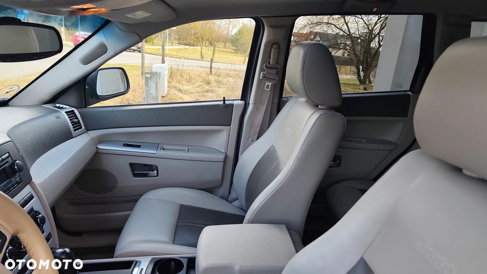 Jeep Grand Cherokee 4.7 Automatik Laredo - 29