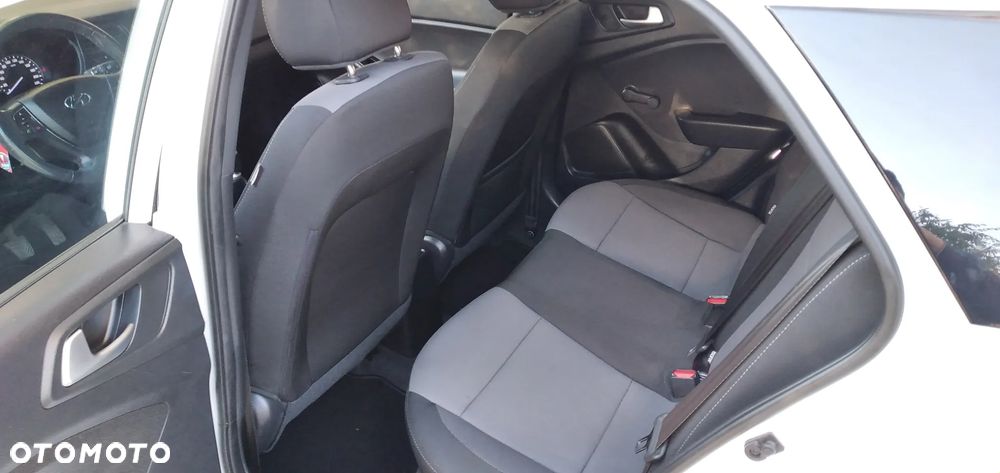 Hyundai i20 1.2 Comfort - 10