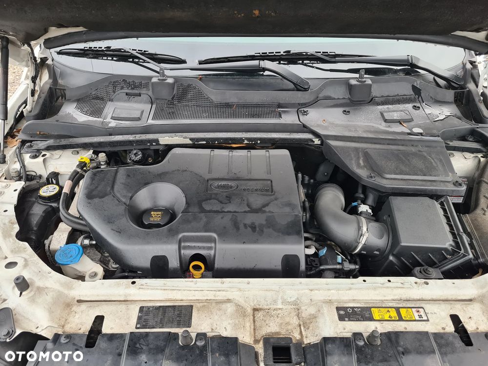 Land Rover Discovery Sport 2.0 TD4 HSE - 12