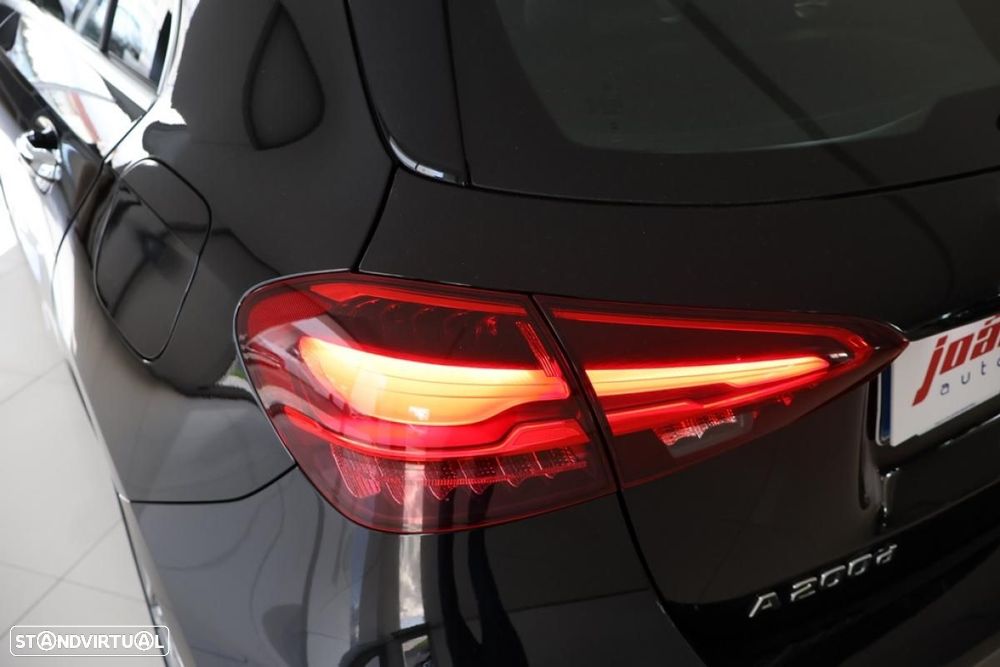 Mercedes-Benz A 250 e - 30