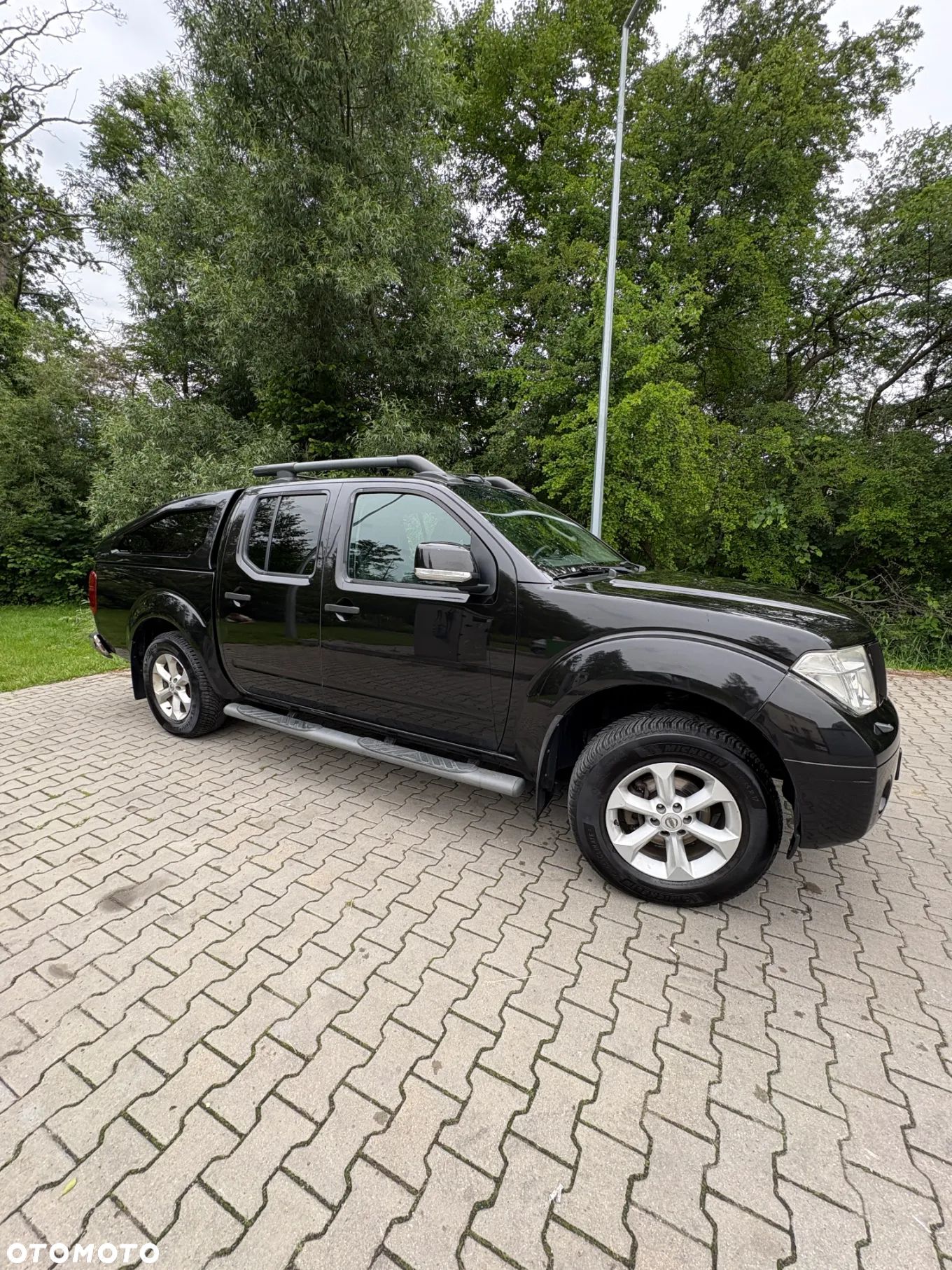 Nissan Navara 2.5 D Platinum - 1