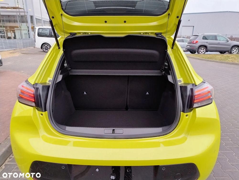 Peugeot 208 Allure - 10