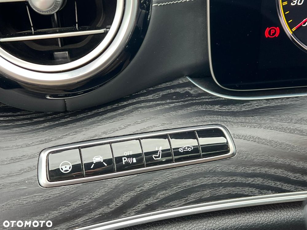 Mercedes-Benz Klasa E AMG 63 S 4Matic+ 9G-TRONIC - 19