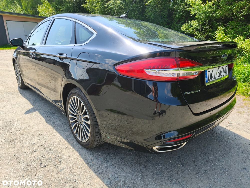Ford Mondeo 2.0 EcoBoost Titanium - 4