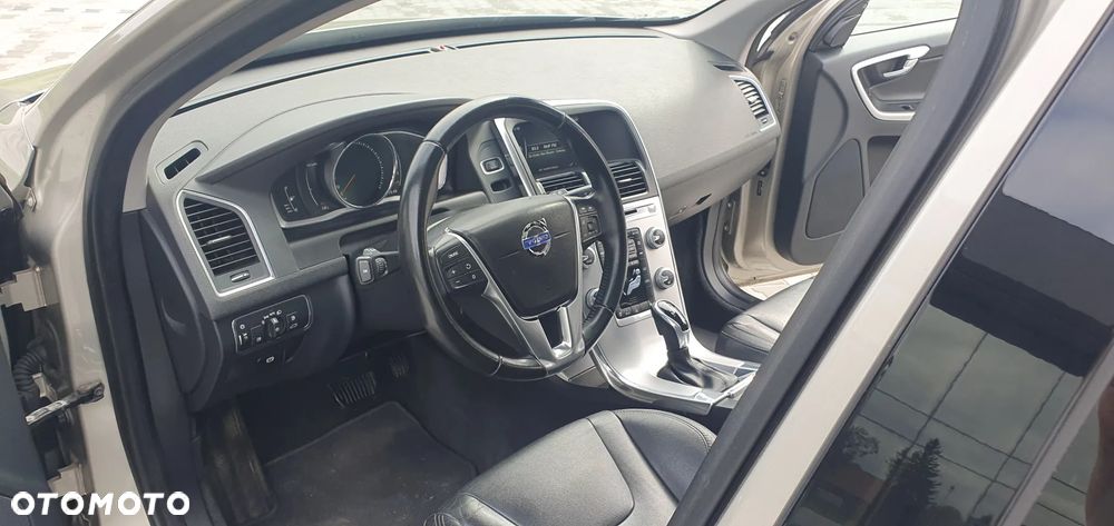 Volvo XC 60 T5 AWD Geartronic Momentum - 21