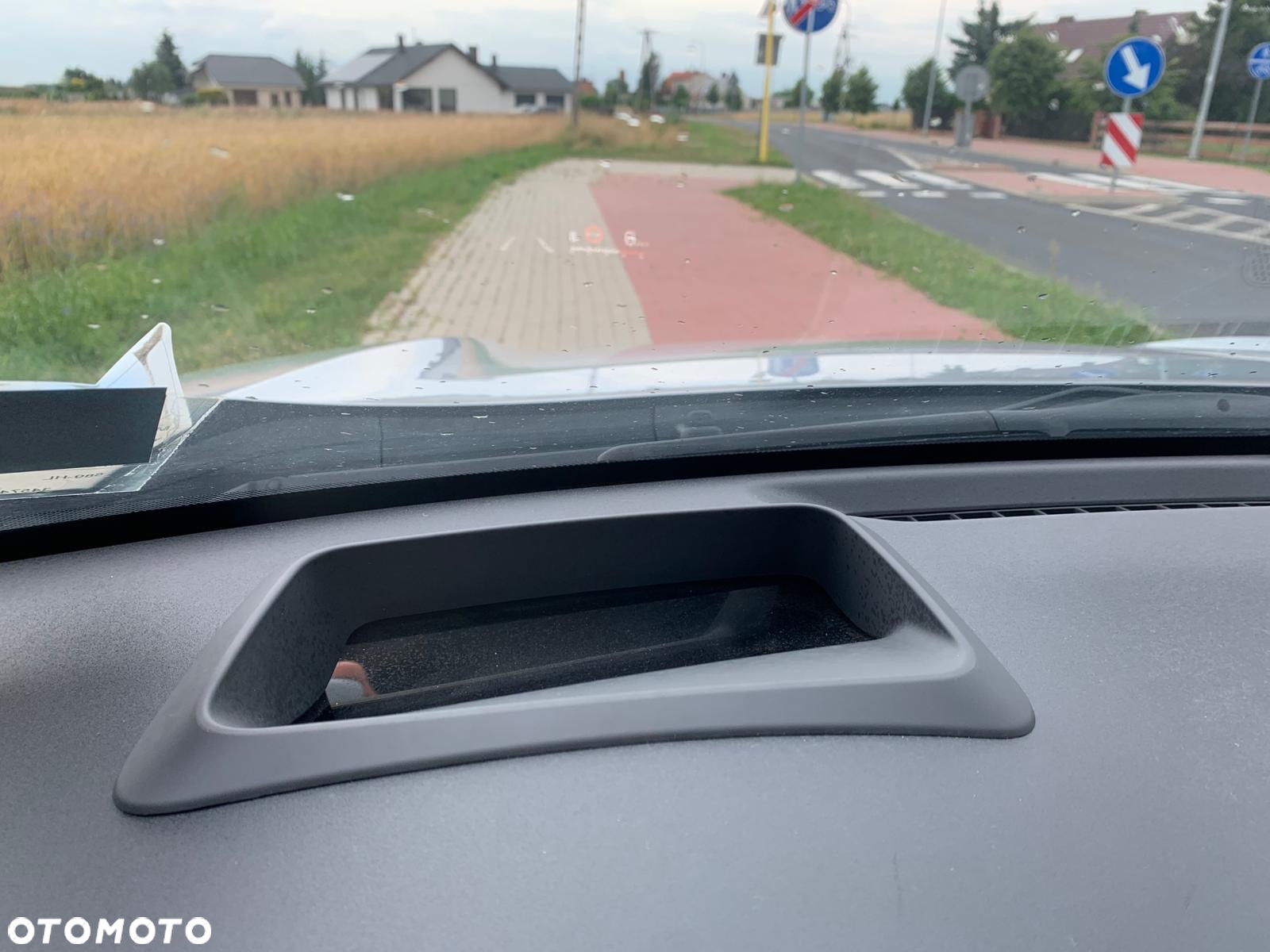 Toyota Yaris Cross Hybrid 1.5 Premiere Edition 4x4 - 36