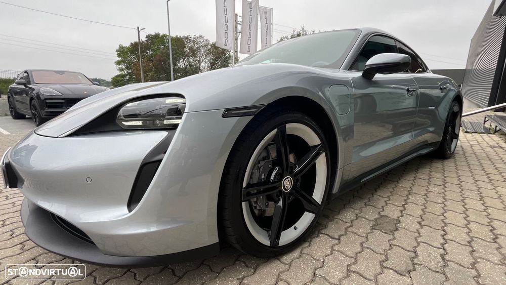 Porsche Taycan Standard - 5