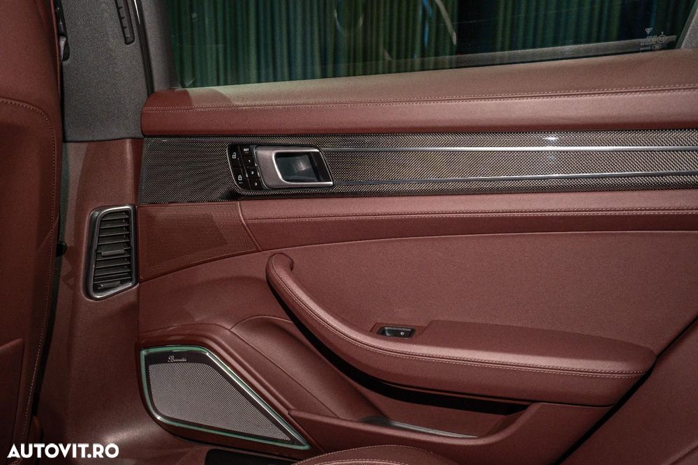 Porsche Panamera - 38